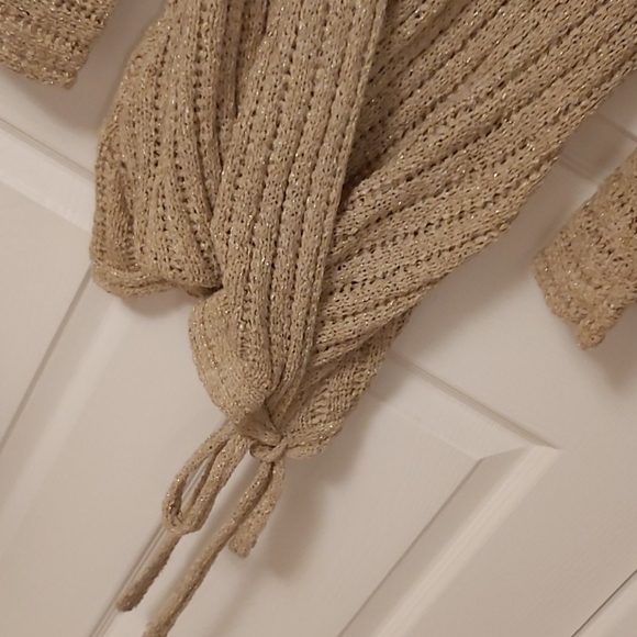 Bebe size Medium champagne top - Picture 3 of 5